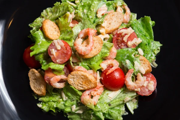 Sezar salata karides
