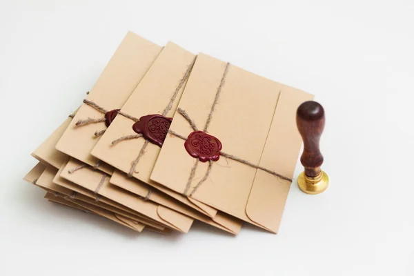 Damga harflerle sürüsü