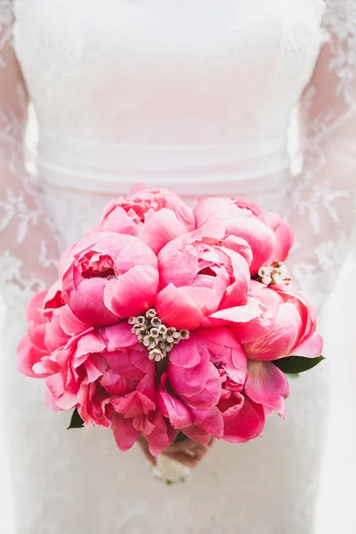 Bellissimo bouquet di fiori di peonia — Foto Stock