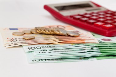 Euro para ve hesap makinesi.