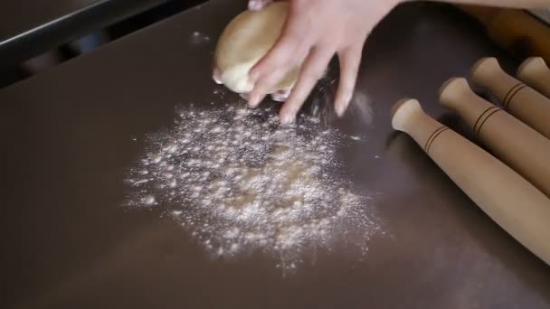 Pâte à rouler de pizza — Video