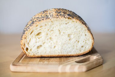 ahşap tahta kesme ekmek.