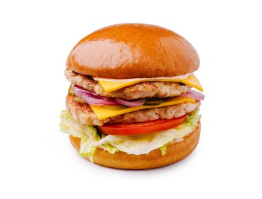 Sulu hamburgerde iki ızgara köfte var. Çedar peyniri, dilimlenmiş soğan, turşu, marul ve domates. Hepsi yumuşak, parlak bir çöreğin içine yerleştirilmiş. Her yemek için mükemmel..