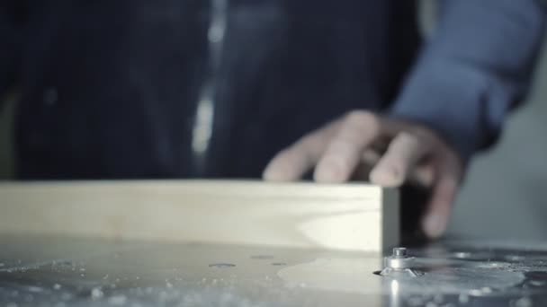 Hand of the Master Cutting Board on Woodworking Machines. — Stock Video