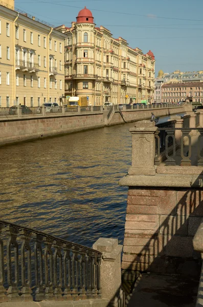 Gribojedow-Kanal in St. Petersburg. — Stockfoto