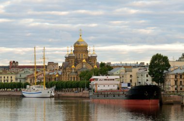 Sabah şehirde peyzaj.