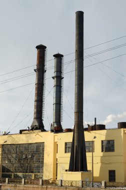 Yüksek egzoz borusu