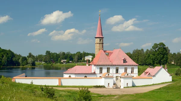 Palácio no lago . — Fotografia de Stock