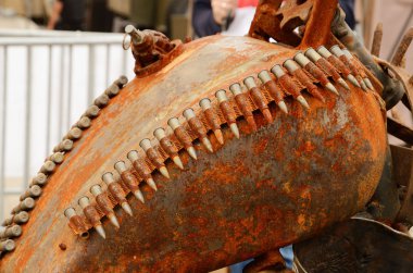 Paslı motosiklet tank.