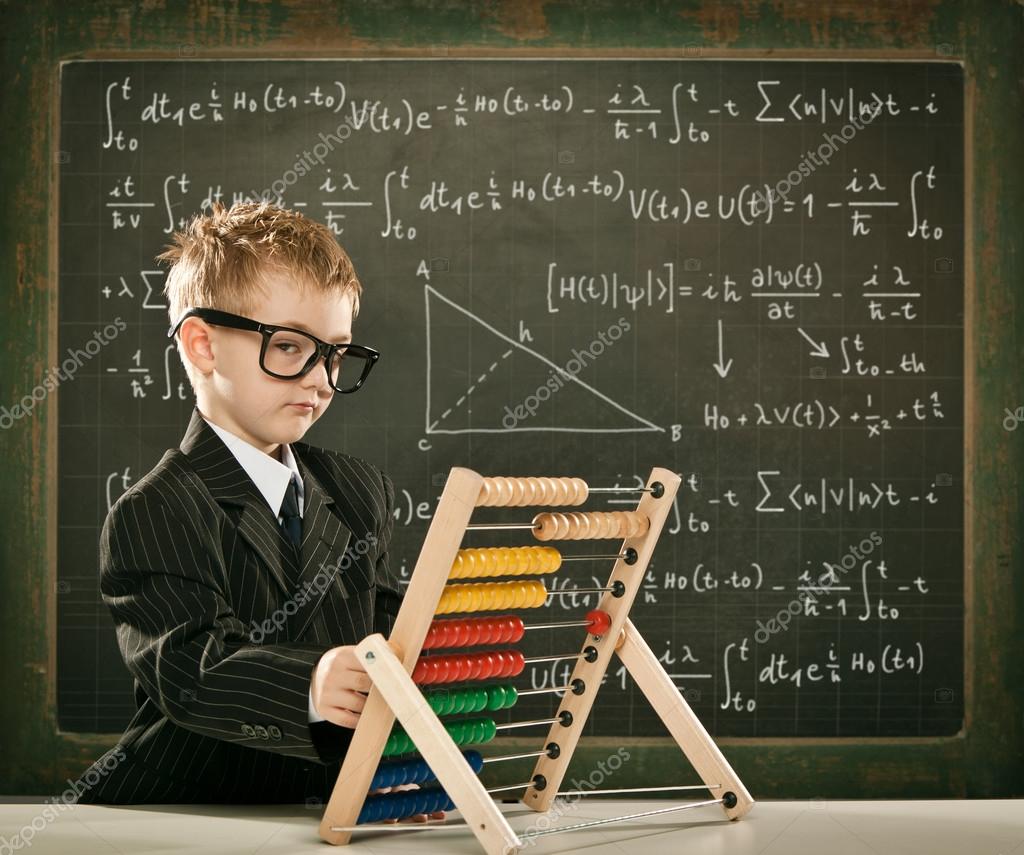 Картинки на математическую тему. Урок математики картинка. Ребенок математик. Петер шольц. Профессор пишет на доске.