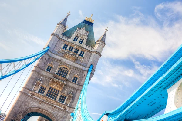 London tower bridge v slunečný den — Stock fotografie