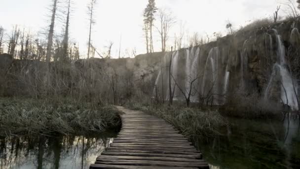 Hlediska Unesco slovo dědictví Plitvických jezer národního parku vodopád — Stock video