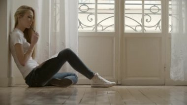 kadın yazma kağıt 