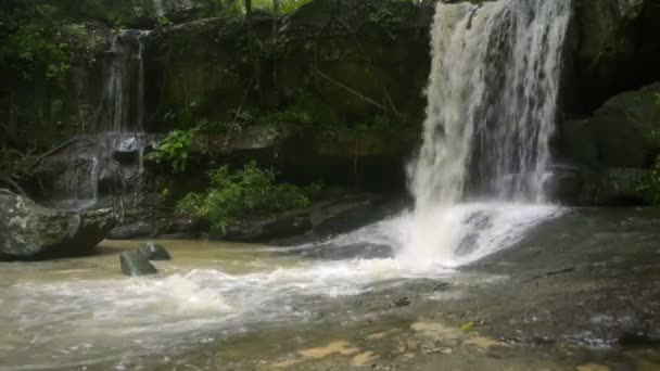 Kbal spean Unesco world heritage — Stock Video