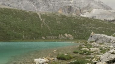 Yading Ulusal rezerv Daocheng County Gölü  