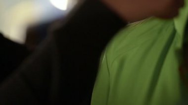 Moda Tasarımcısı bant ile ölçme