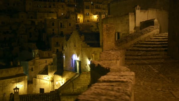 Matera à noite câmera lenta — Vídeo de Stock