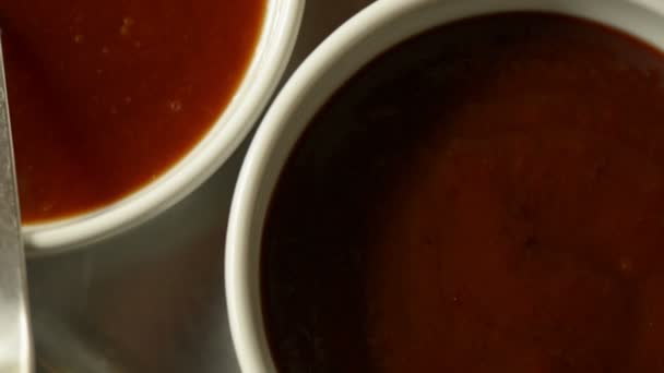 Marmellata in ciotole per colazione — Video Stock