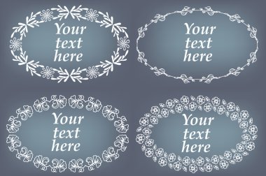 Elle çizilmiş çerçeveler vektör kümesi. Sayfa süslemeleri ile çiçek öğeleri