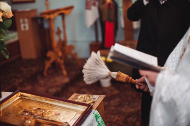 Yeni evliler elbise alyans Kilisesi