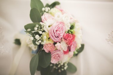 Düğün mükemmel gelin buketi değişik çiçek