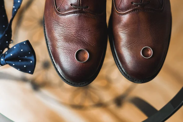 Accesorios para hombre con zapatos de lujo. Vista superior — Foto de Stock