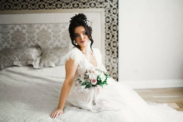 Portrait of beautiful bride with fashion veil at wedding morning — Stok Foto