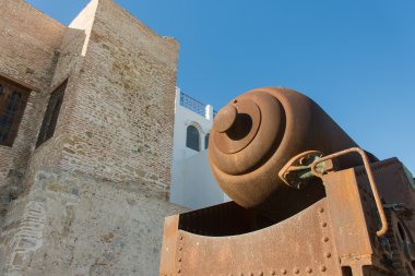 tangier şehrinde İngiliz silah