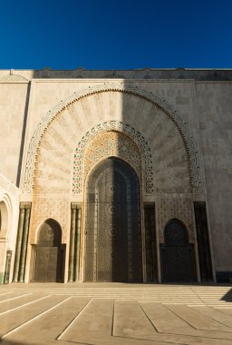 birinin Hassan Camii 2 girişleri görüntüle