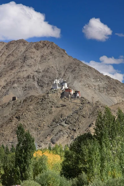 Ruínas do mosteiro budista nas montanhas himalaya, Ladakh, Índia — Fotografia de Stock