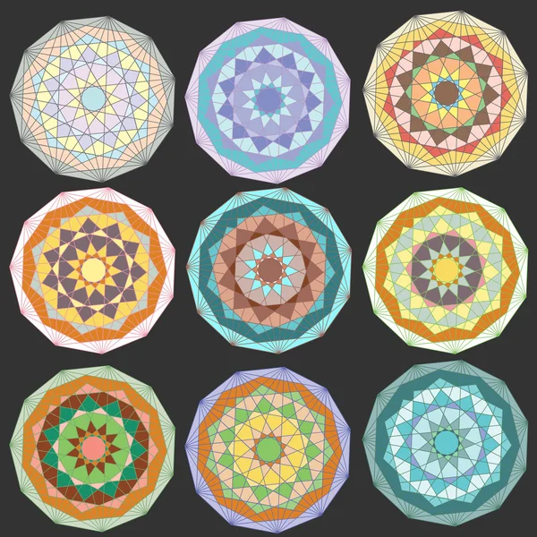 Yuvarlak geometrik süsleme kümesi. Vektör mandala.