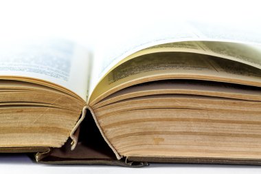 Closeup eski kitap açın 