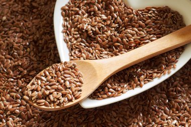 Keten tohumu kalbinde seramik kase şeklinde