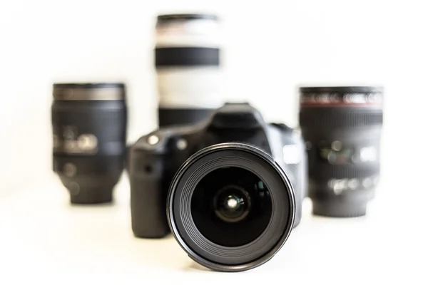 DSLR fotoğraf makinesi lens ile