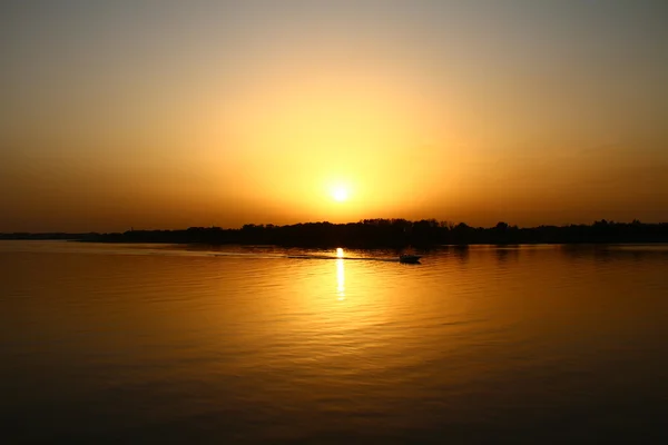 Sunset in the south — Stock Photo, Image