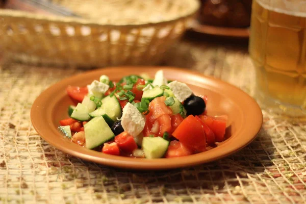 Salat Mit Beilage Auf Dem Tisch Restaurant — Stockfoto