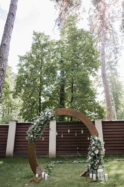 Wedding Arch Park Ceremony — Stock Photo, Image