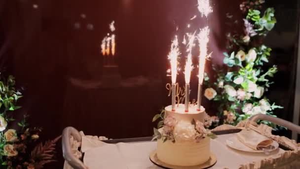 Γαμήλια Τούρτα Φώτα Εστιατόριο — Αρχείο Βίντεο