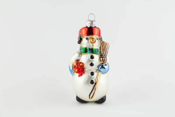 Игрушечный Снеговик Елку Белом Фоне — стоковое фото