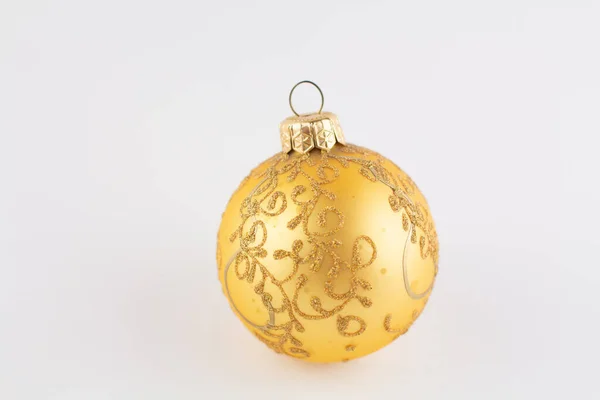 Bola Ouro Para Árvore Natal Branco — Fotografia de Stock