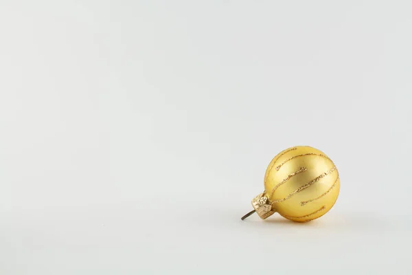 Bola Oro Para Árbol Navidad Blanco — Foto de Stock