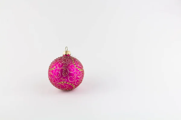 Una Bola Rosa Para Árbol Navidad Sobre Fondo Blanco —  Fotos de Stock