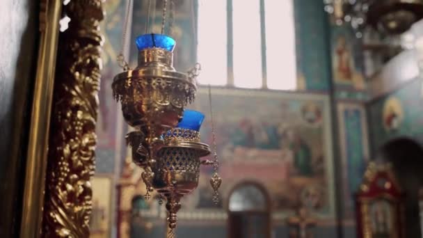 Censer Tergantung Gereja Dalam — Stok Video