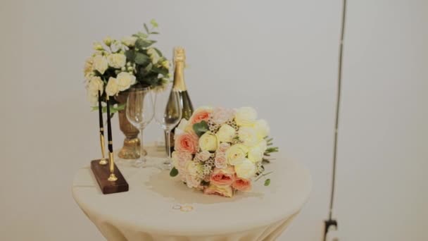 Bridal Bouquet Wedding Rings Ceremony Table — Stock Video