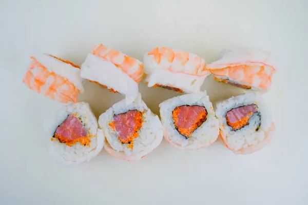 Petit Pain Japonais Aux Crevettes Saumon Riz Blanc — Photo