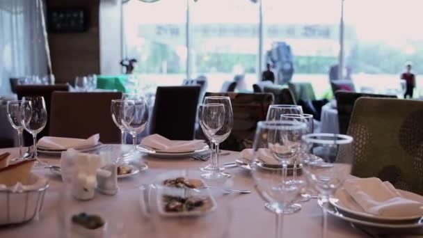 Bord Med Mat Restaurang Semester — Stockvideo