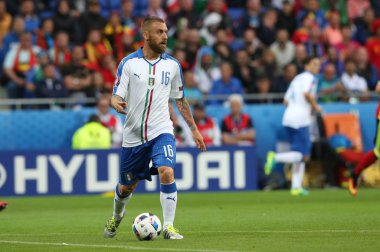 De Rossi futbol maçı sırasında eylem