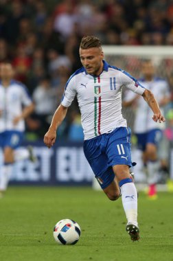 Futbol maçı sırasında hareketsiz hareket
