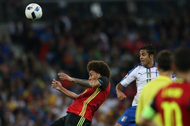 Witsel futbol maçında iş başında