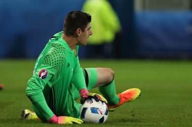 Courtois futbol maçı sırasında eylem